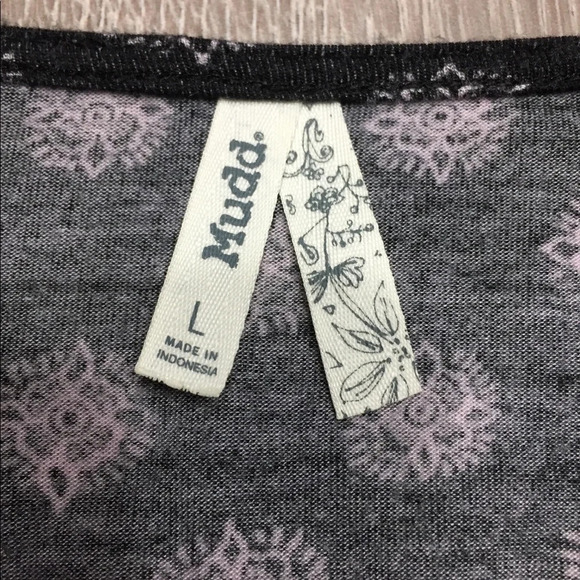 Mudd Long Sleeved Strappy Front Top L - Picture 6 of 7